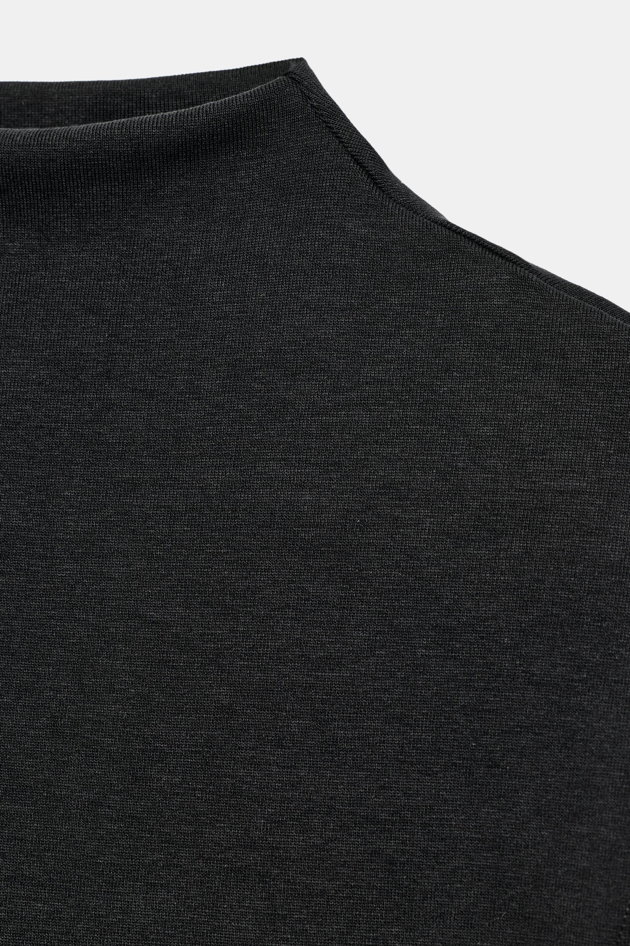 LYOCELL MOCK NECK TOP