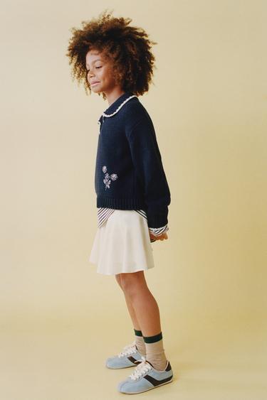 KNIT JUMPER WITH PETER PAN COLLAR AND EMBROIDERED FLOWERS - Blue by Zara
