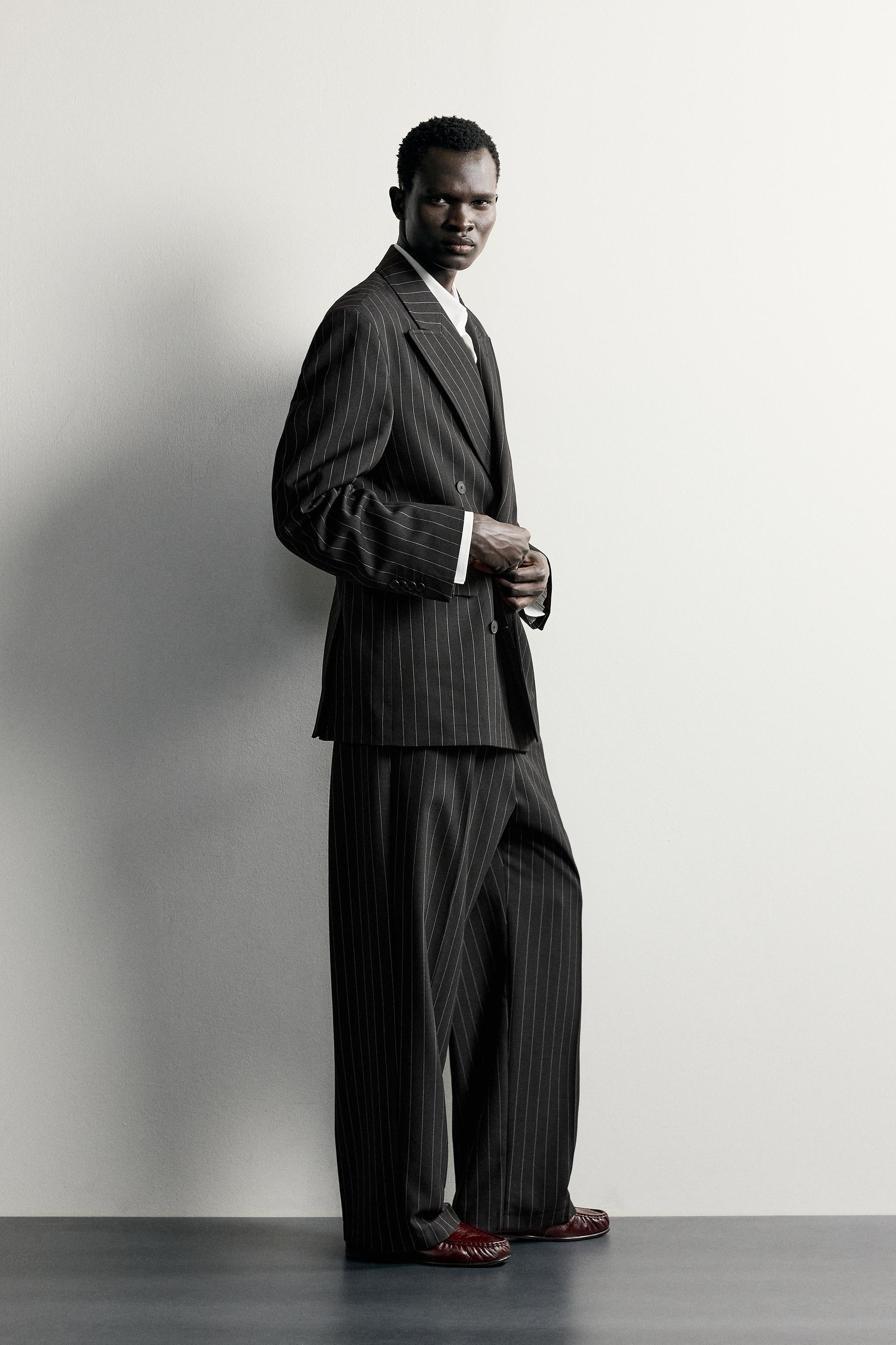 PINSTRIPE DOUBLE-BREASTED SUIT BLAZER