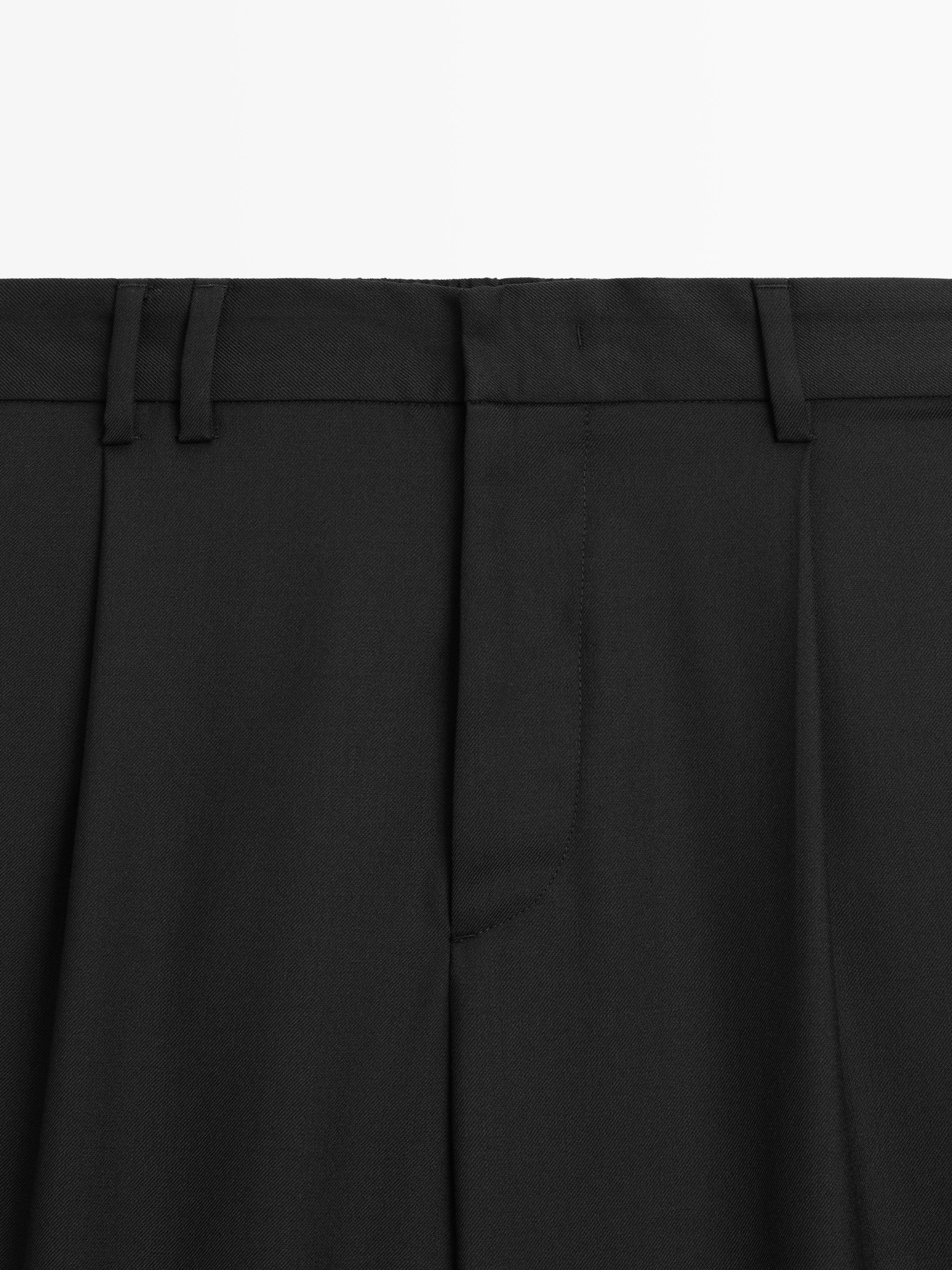 Relaxed fit trousers