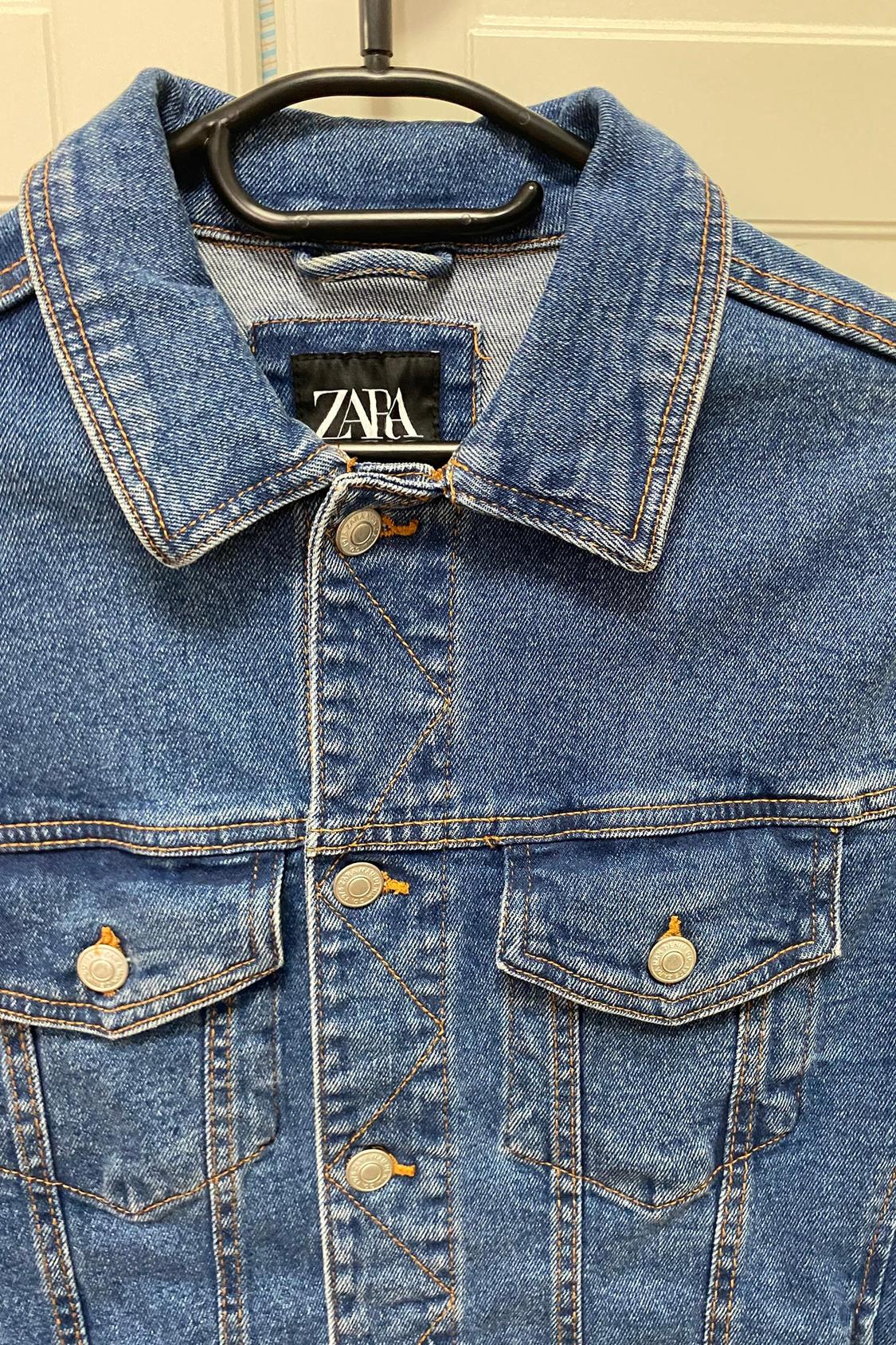 BASIC COMFORT DENIM JACKET - Image 2