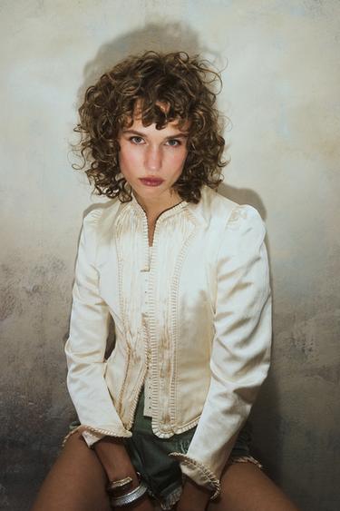 جاكيت طراز كورسيه من الكتان KATE MOSS X ZARA - أبيض / وردي by Zara