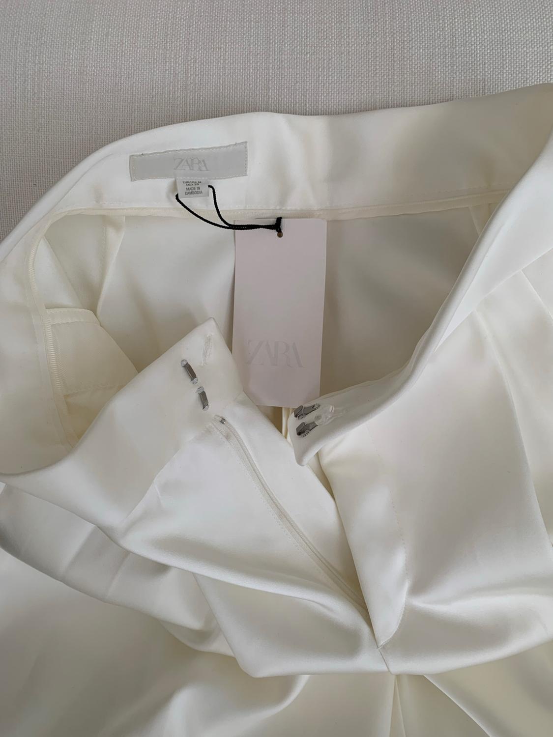 HIGH-WAISTED PLEATED SATIN PANTS - Image 3