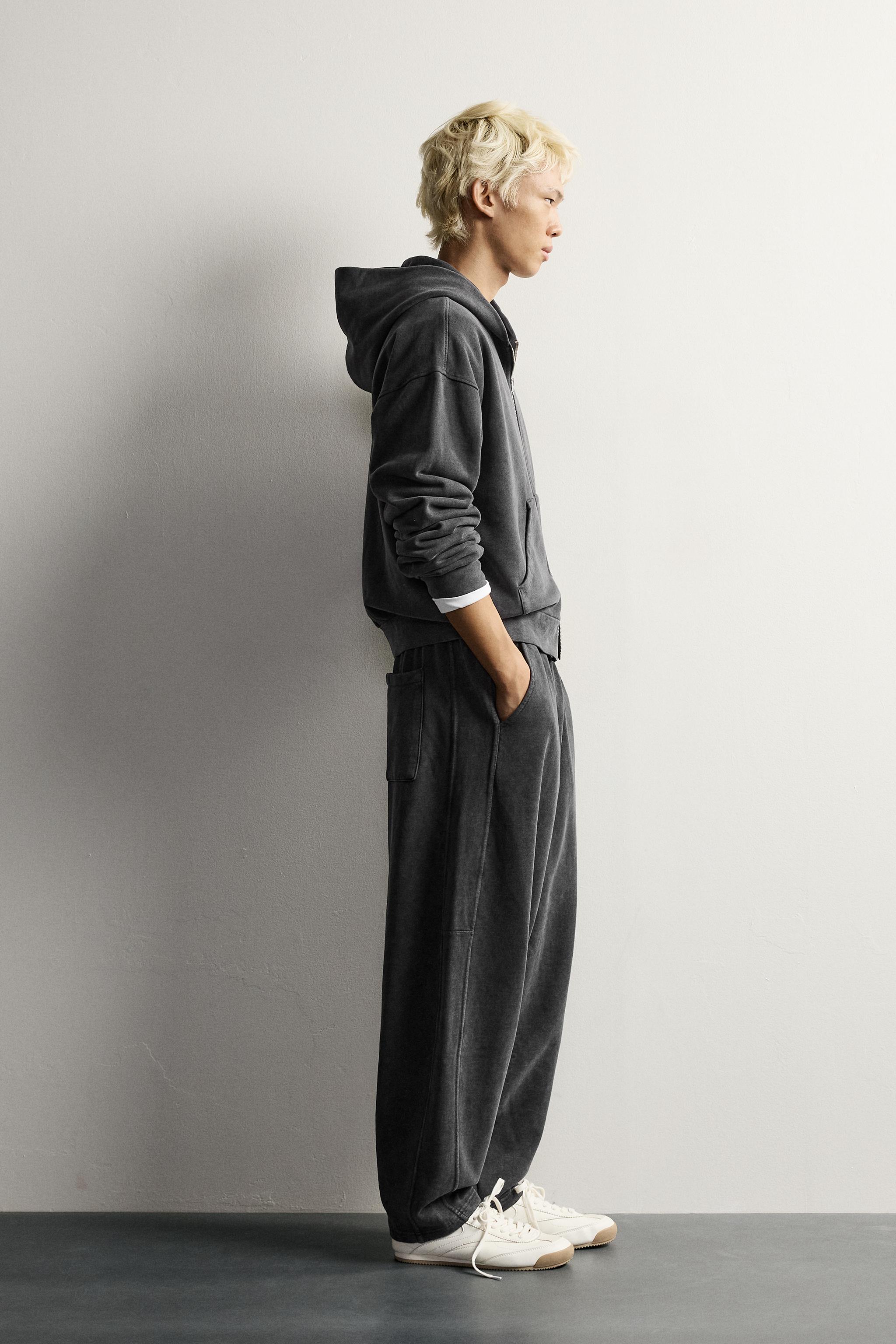 BASIC BOXY FIT ZIP-UP HOODIE