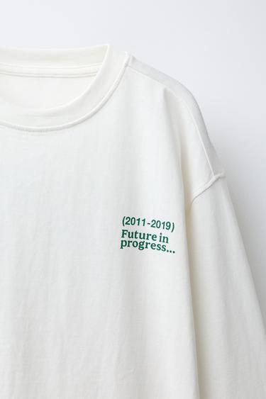 CAMISETA ESTAMPADO TEXTO - Blanco de Zara