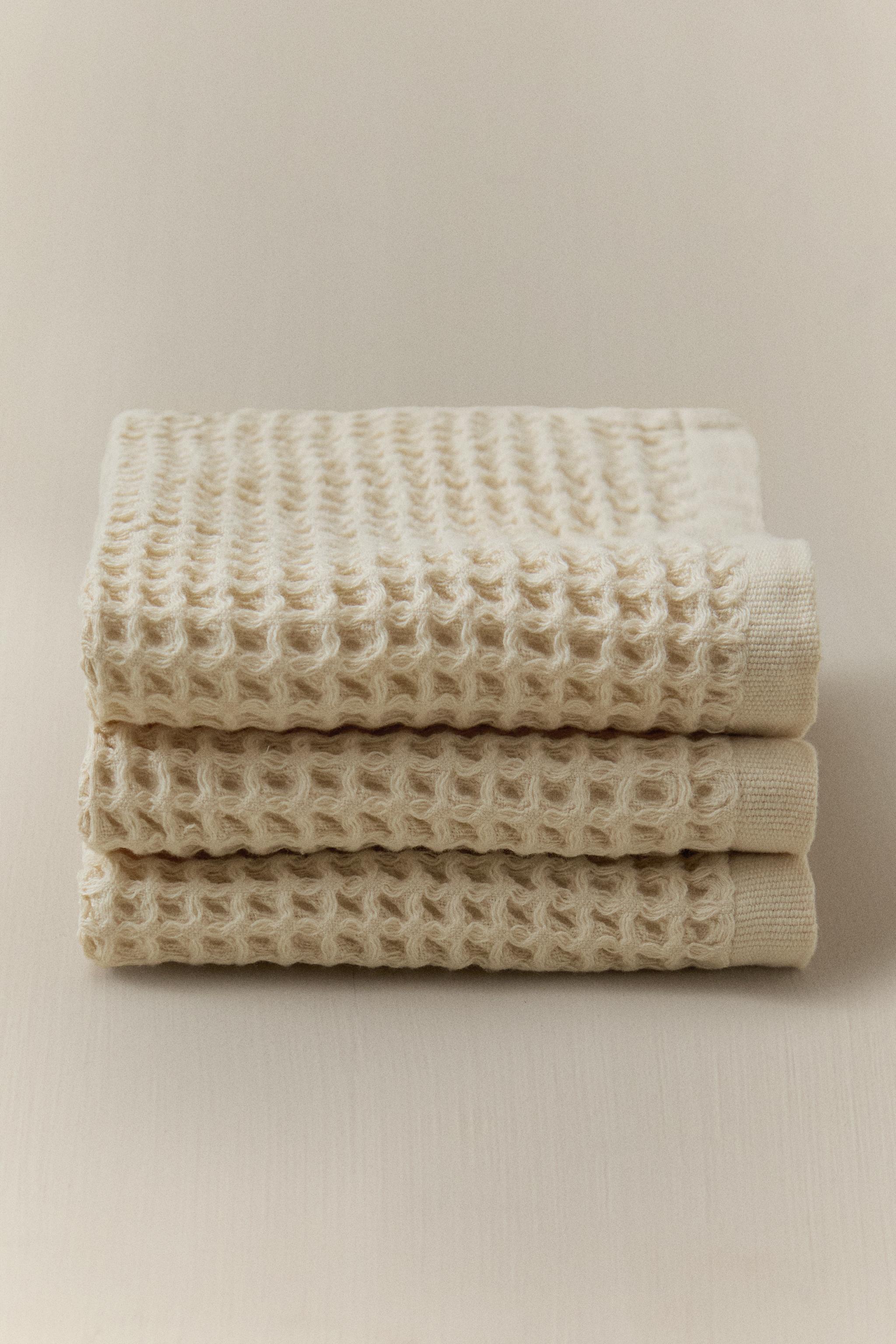 WAFFLE COTTON HAND TOWEL (PACK OF 3) — Light beige