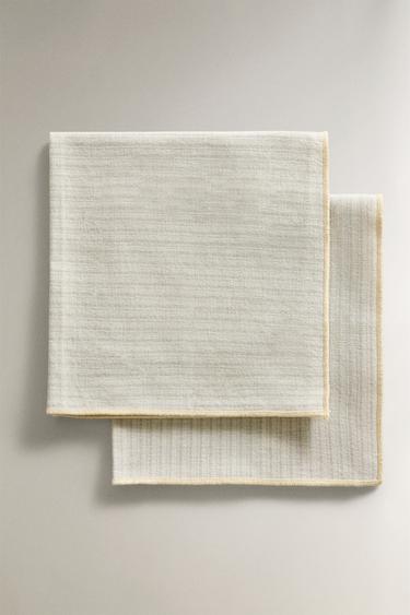 PACK OF STRIPED OVERLOCK NAPKINS (PACK OF 2) - GREENISH by Zara - Image 0