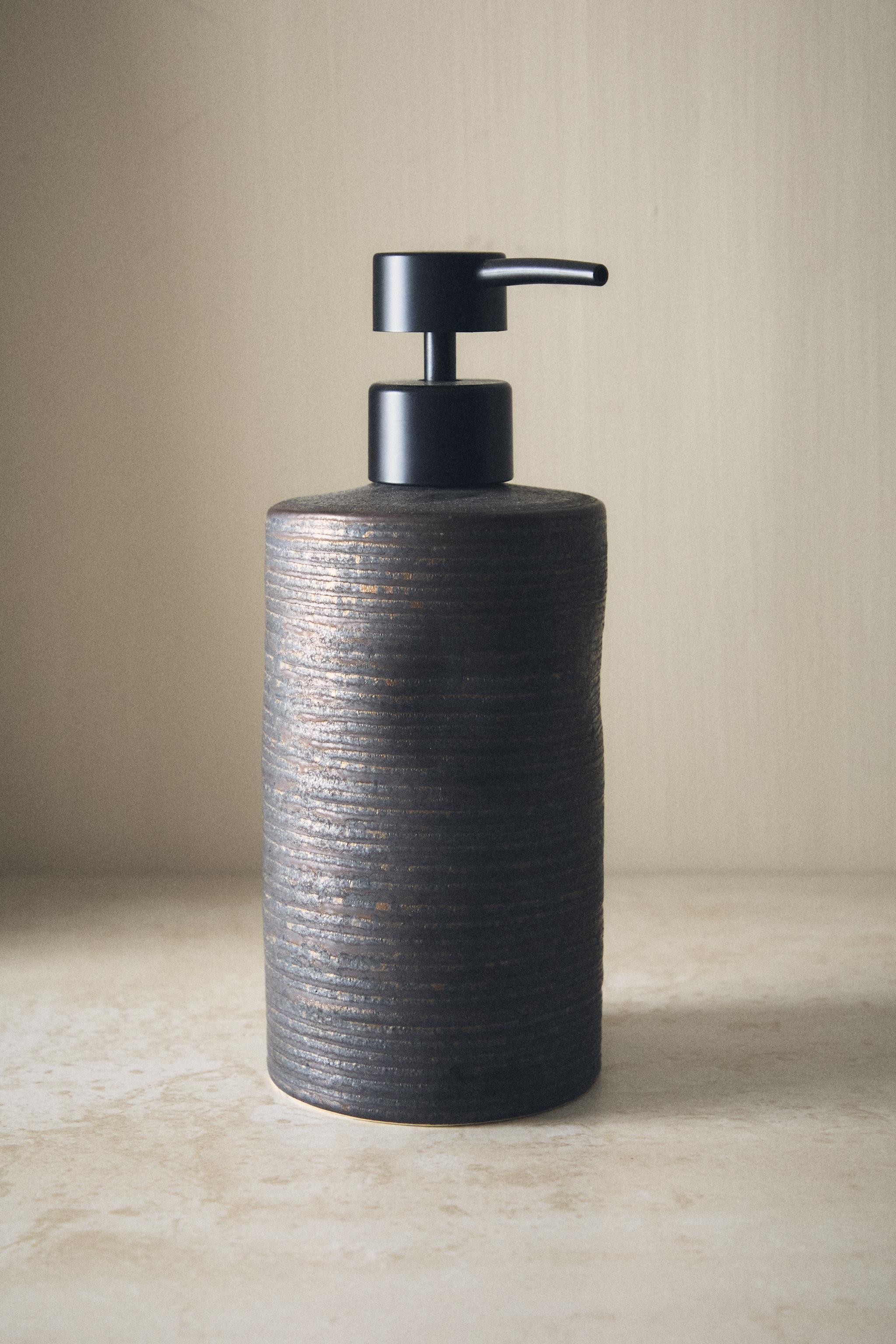 DISTRIBUTEUR SAVON CÉRAMIQUE NOIRE