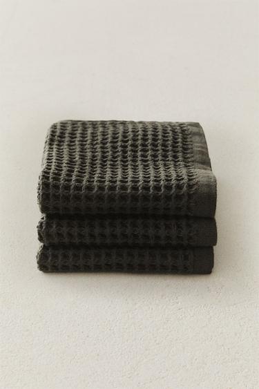WAFFLE COTTON GUEST TOWEL 3-PACK — Dark bottle green 1