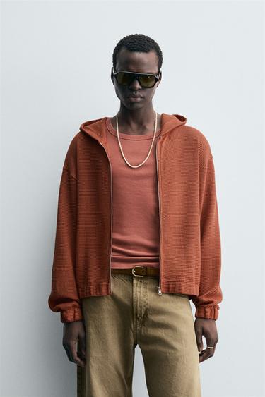 SWEAT À CAPUCHE STRUCTURE OUVERTE - Rouge de Zara