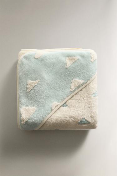 CLOUDS HOODED BABY BATH TOWEL - Light blue by Zara