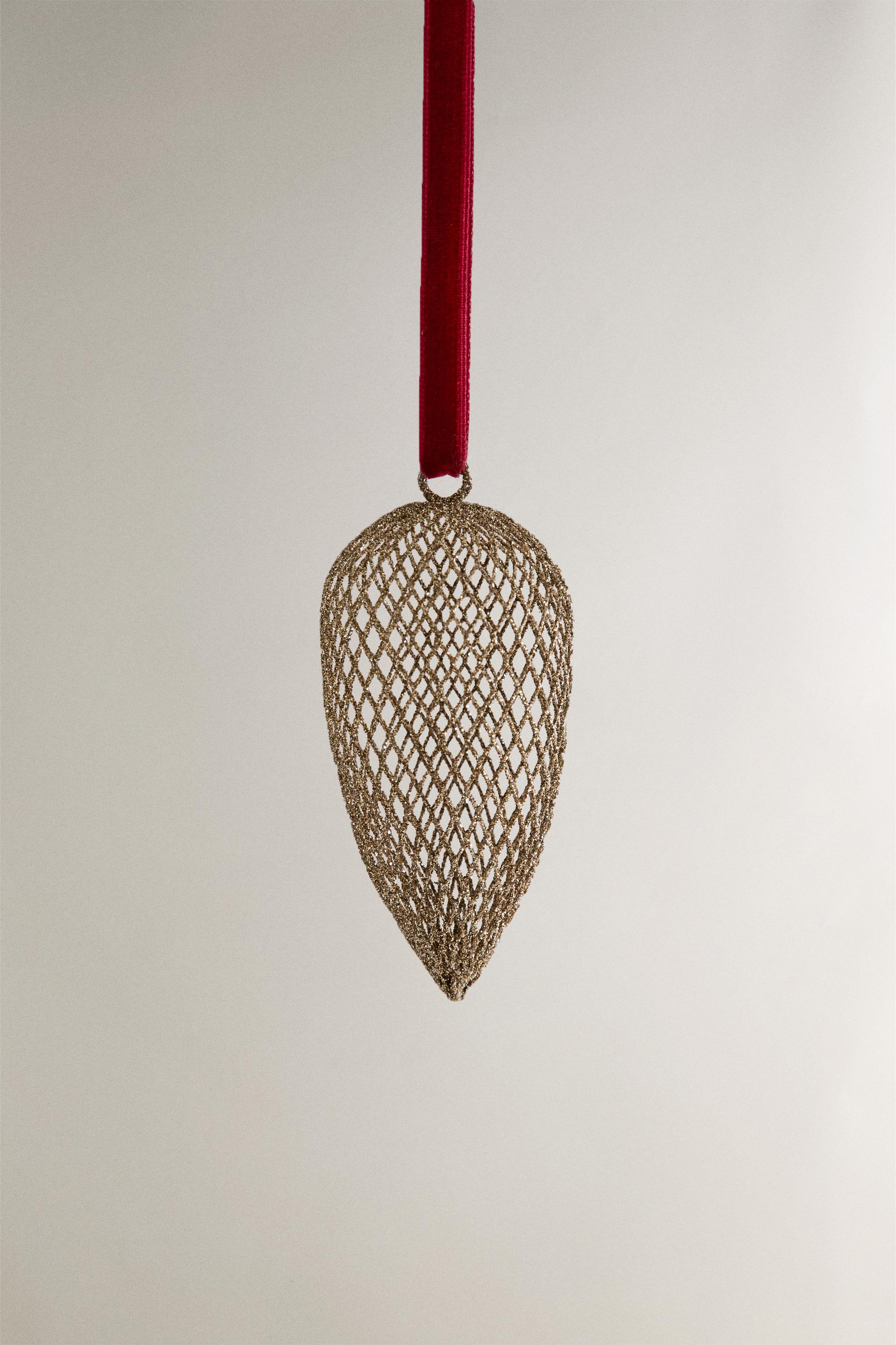 LONG MESH CHRISTMAS TREE ORNAMENT