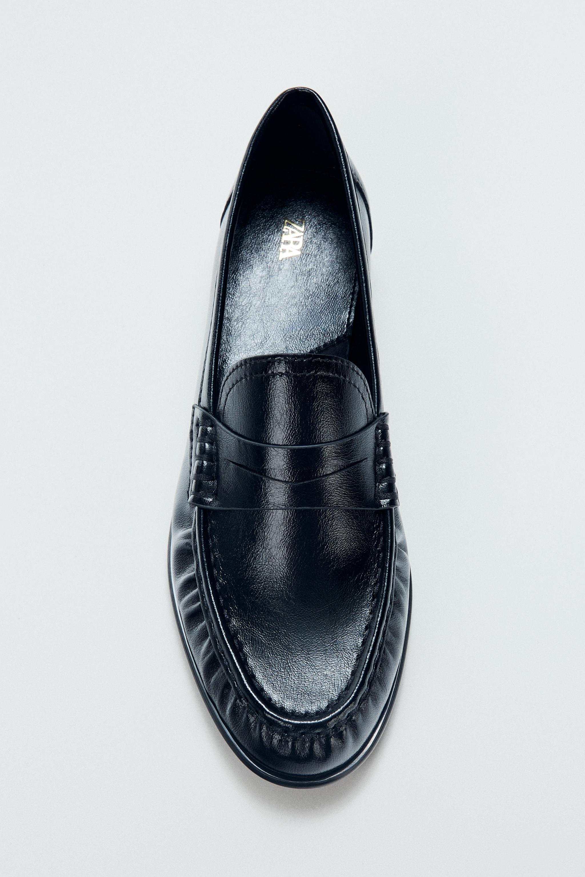 新品 ザラ フラット シューズ ZARA】秋までずっと使える「フラットシューズ」4選 | VERY