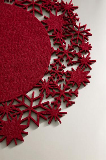 CHRISTMAS SNOWFLAKE FELT PLACEMAT - Red by Zara - Image 1