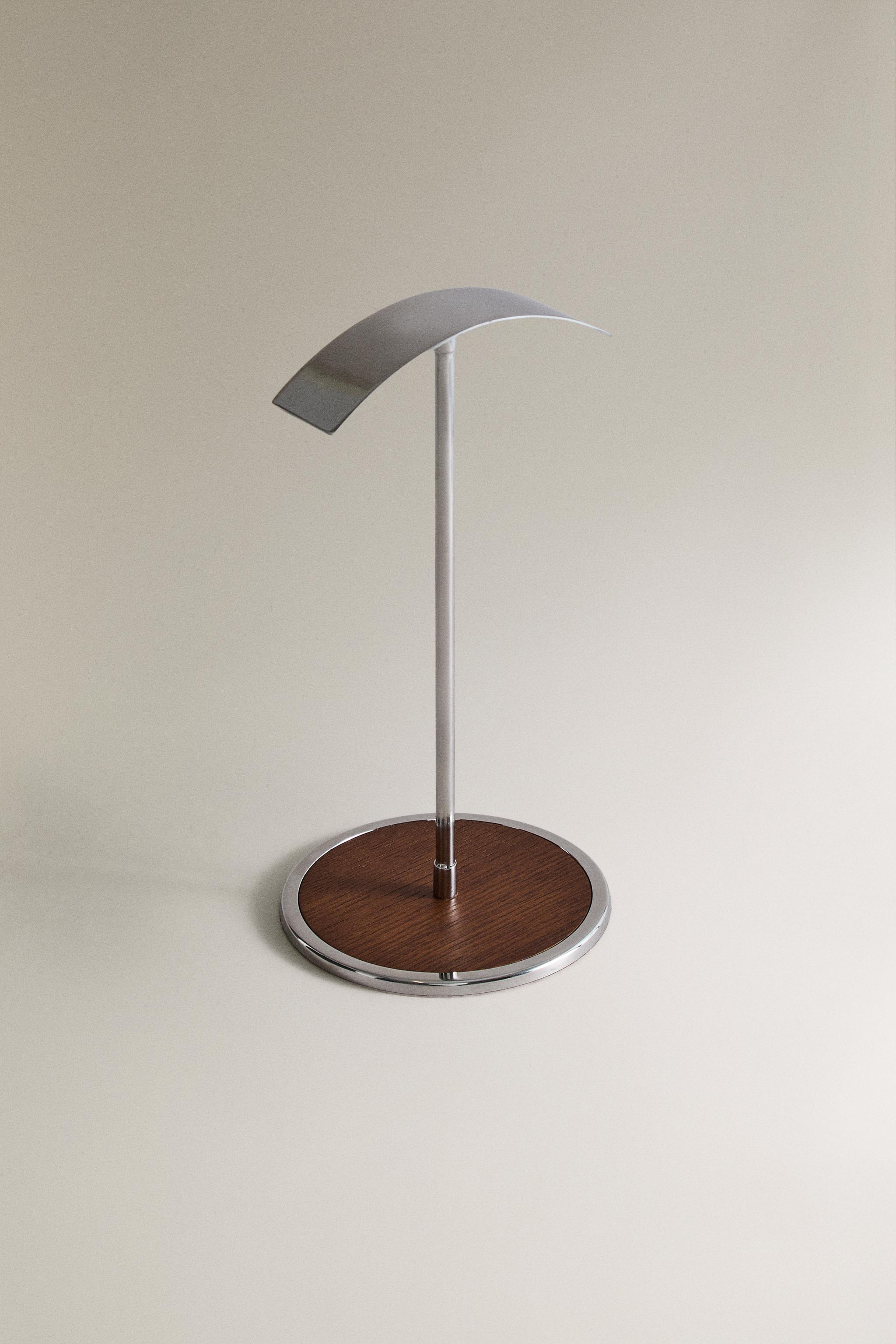 METAL HEADPHONE STAND — Silver