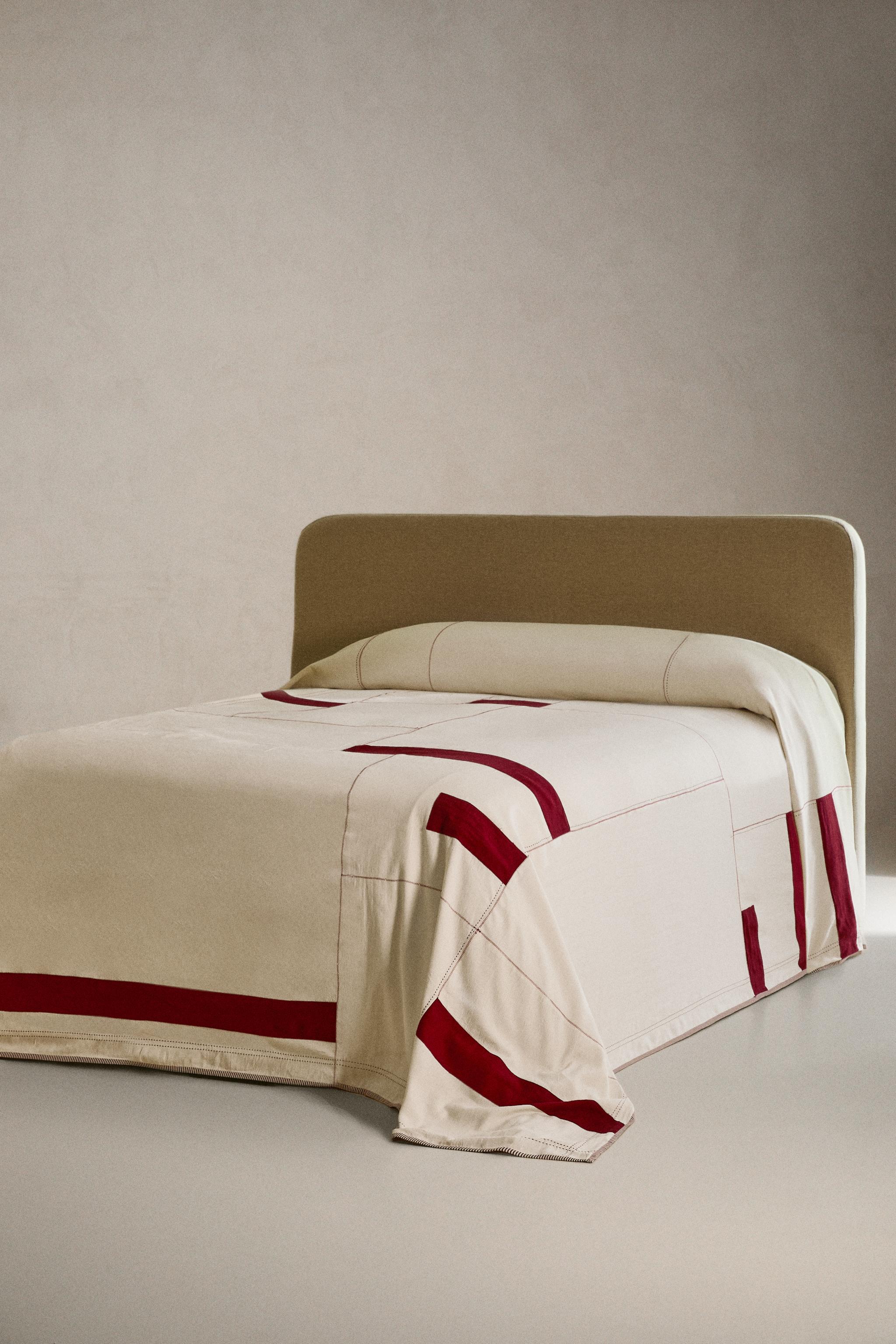 クリスマス キルトマルチカバー - エクリュ | ZARA Japan / 日本