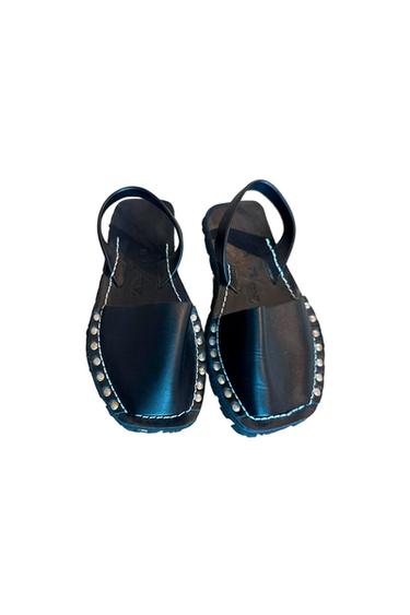 SANDALS WITH RIVETS