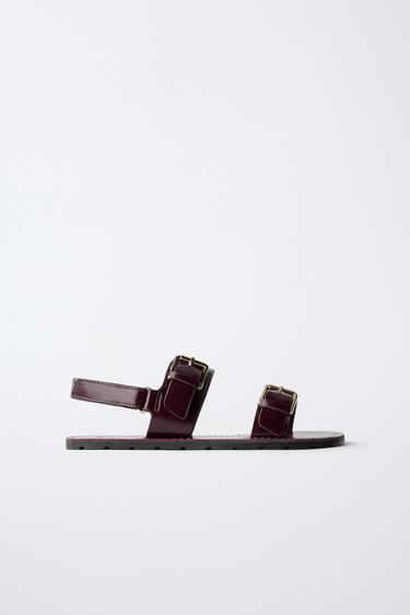 SANDALIA HEBILLAS PIEL - Granate de Zara