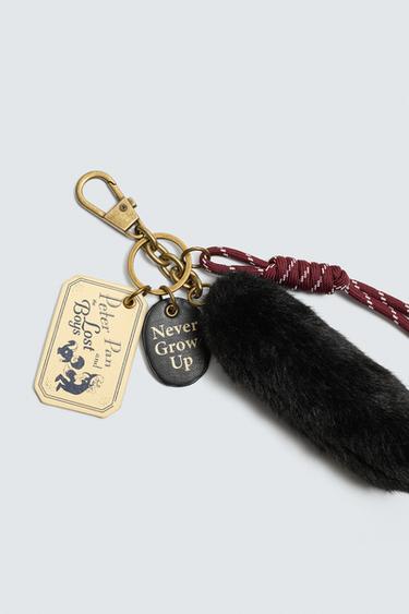 CHAVEIRO MULTICHARMS PETER PAN HARRY LAMBERT FOR ZARA X DISNEY - Negro de Zara