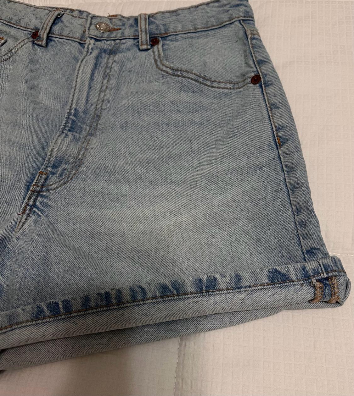 TRF HIGH-WAISTED MOM FIT DENIM SHORTS - Image 3