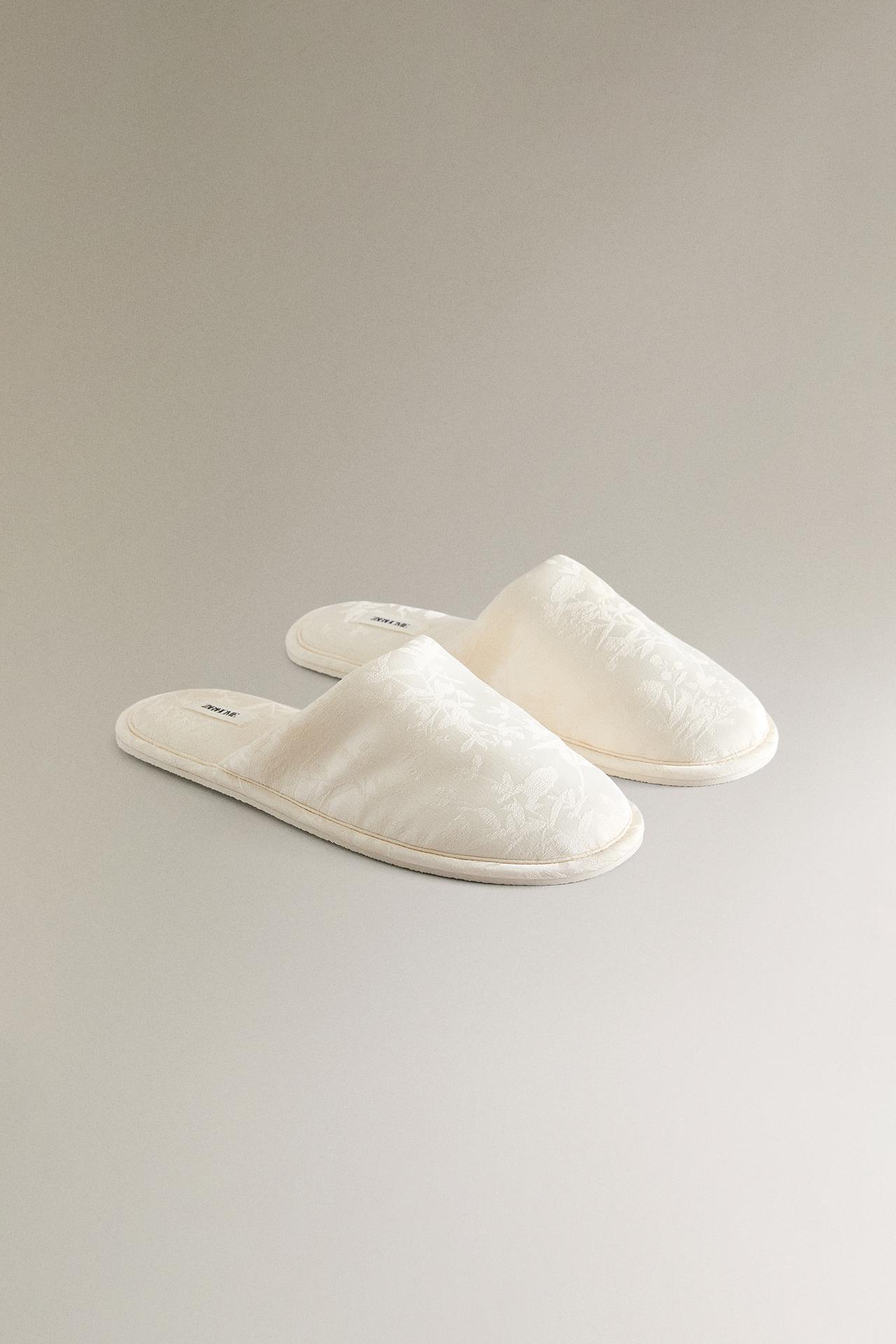 JACQUARD MULE SLIPPERS — Beige