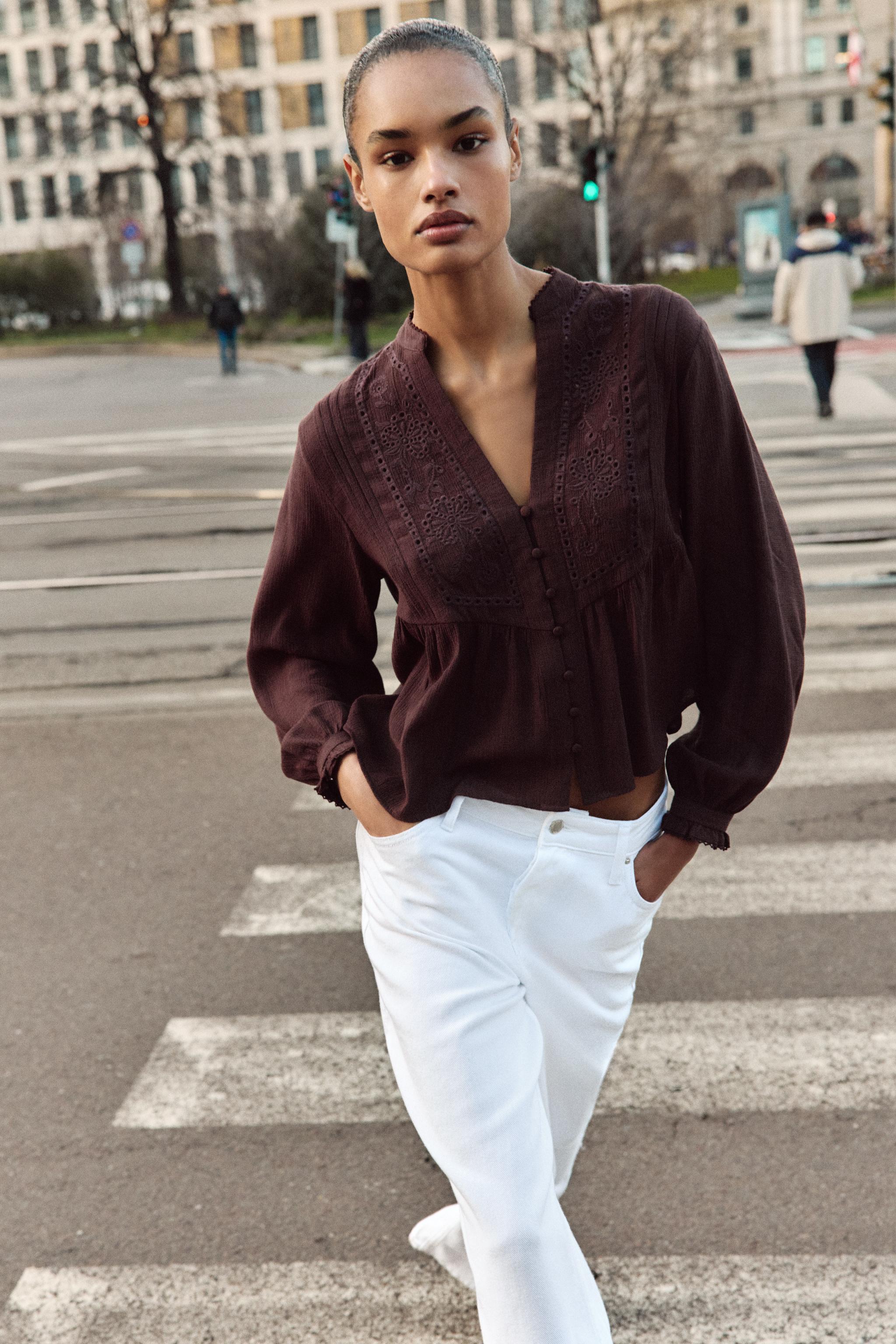 EMBROIDERED BLOUSE