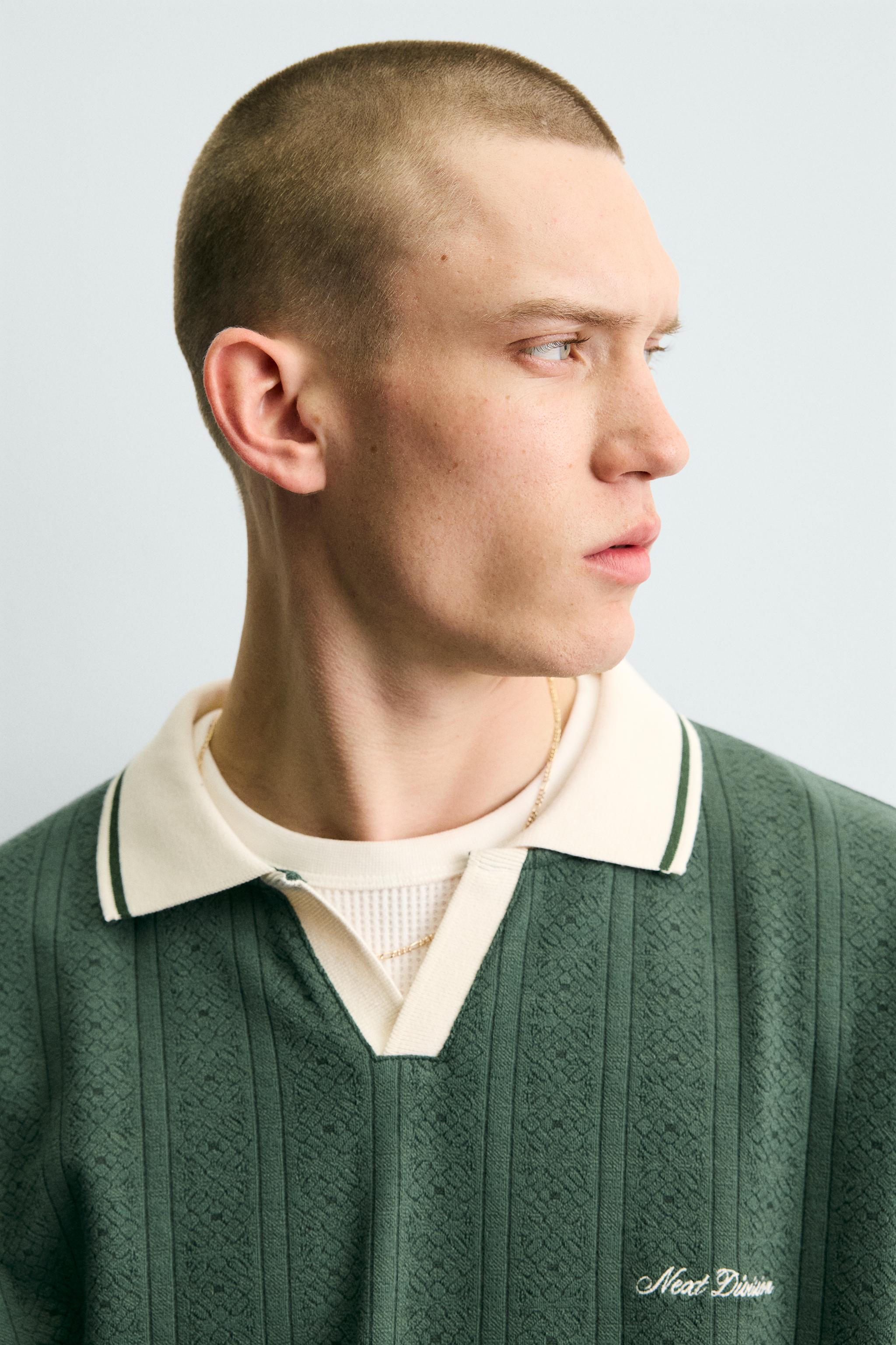 EMBROIDERED VERTICAL JACQUARD POLO