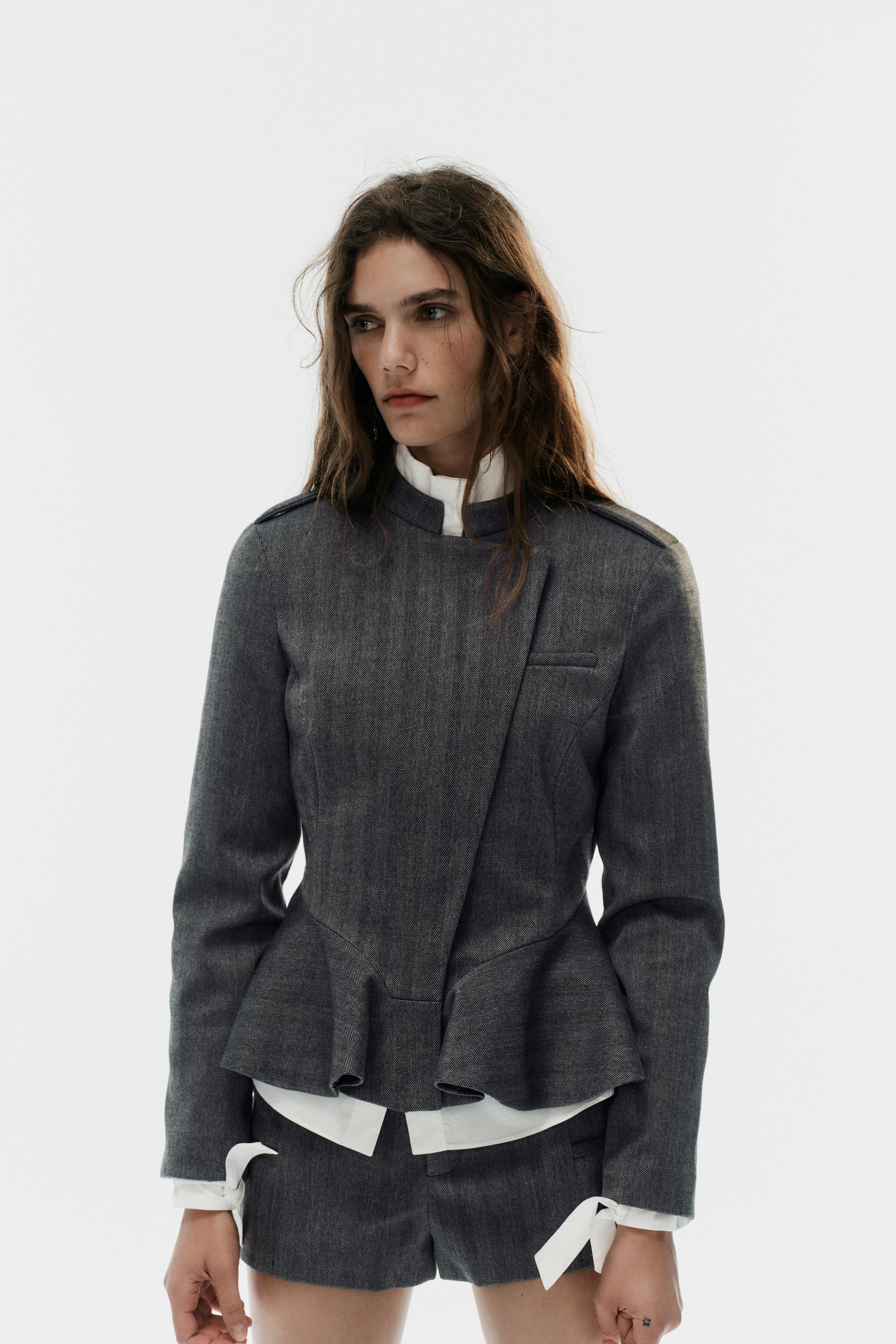 BLAZER CROISÉ À PÉPLUM