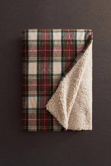 CHRISTMAS TARTAN THROW - Ecru / Red by Zara