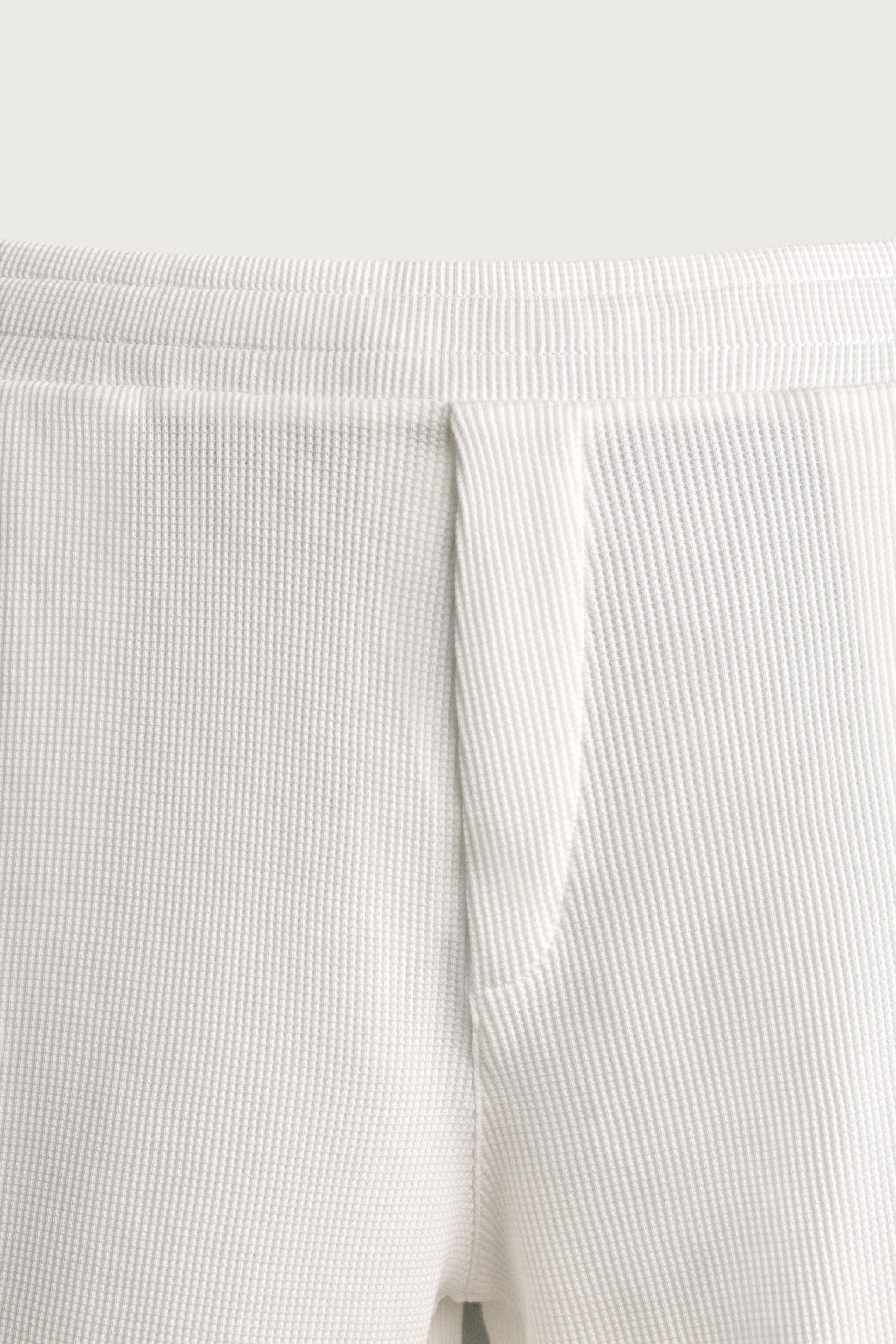 WAFFLE TEXTURE JOGGER SHORTS
