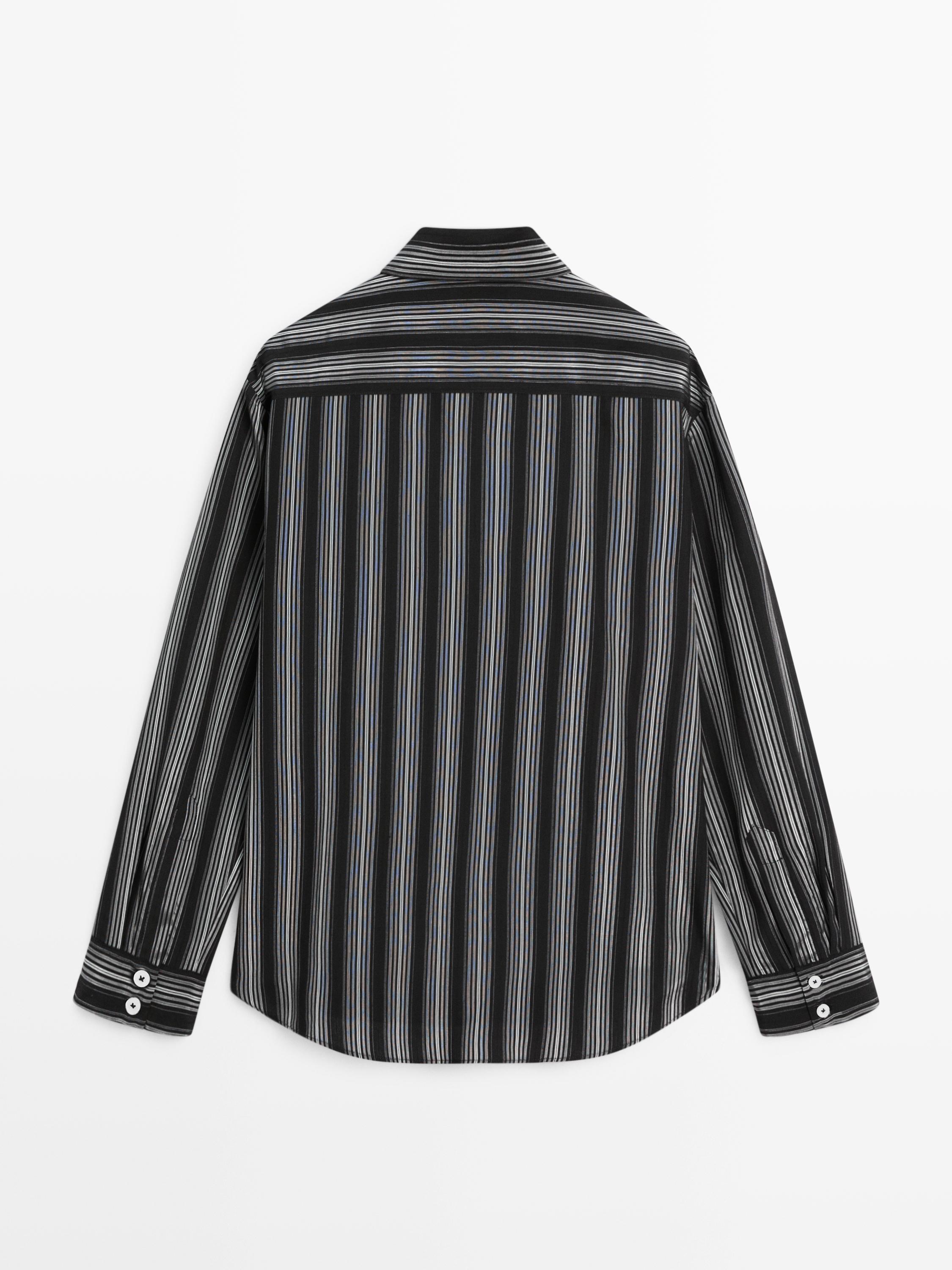 Flowing shirt with striped detailing