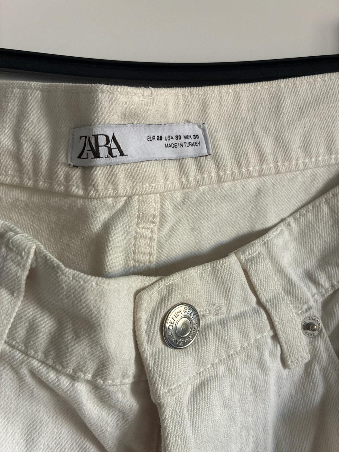 ΤΖΙΝ BASIC ESSENTIALS - Image 3
