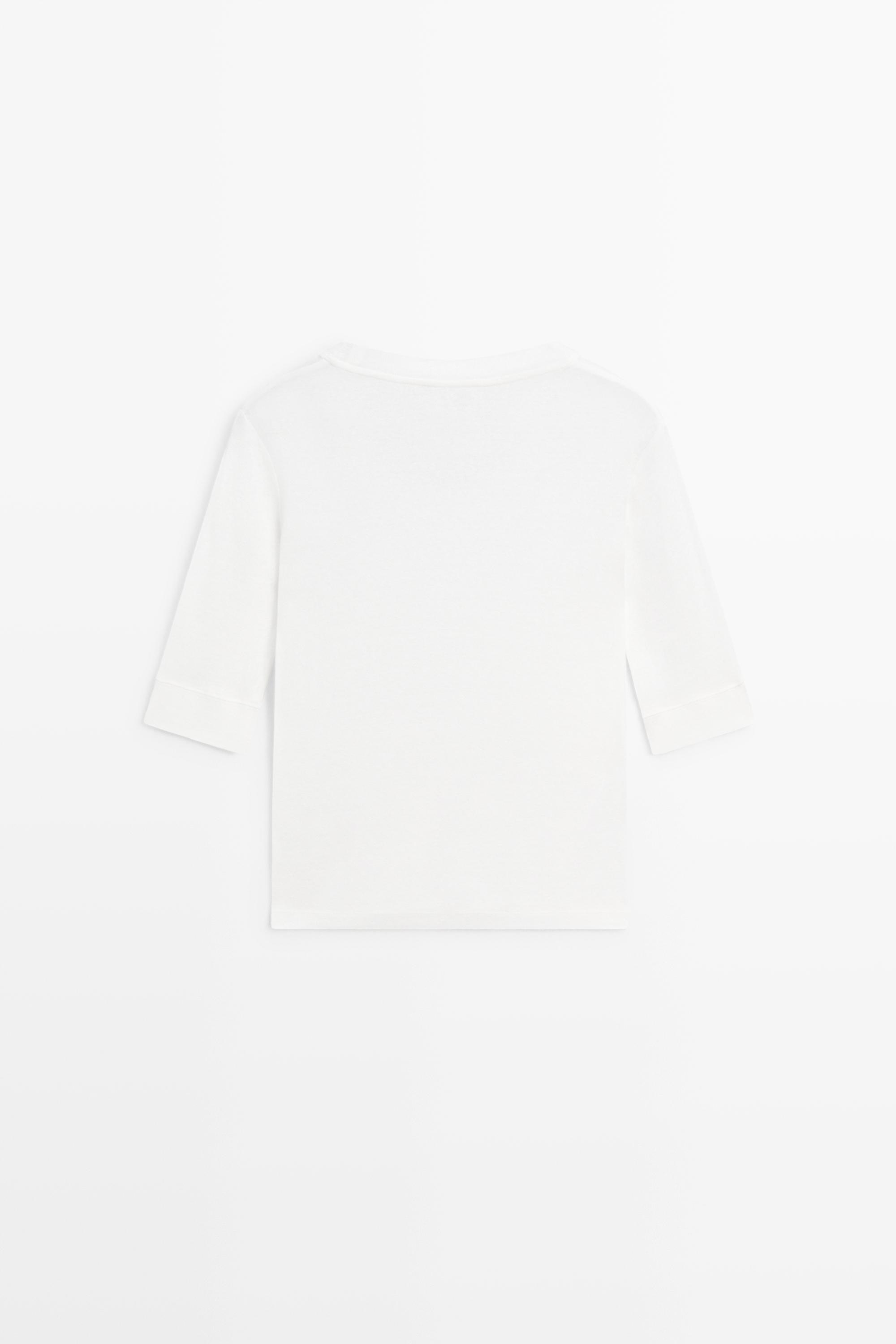 100% cotton scoop neck T-shirt