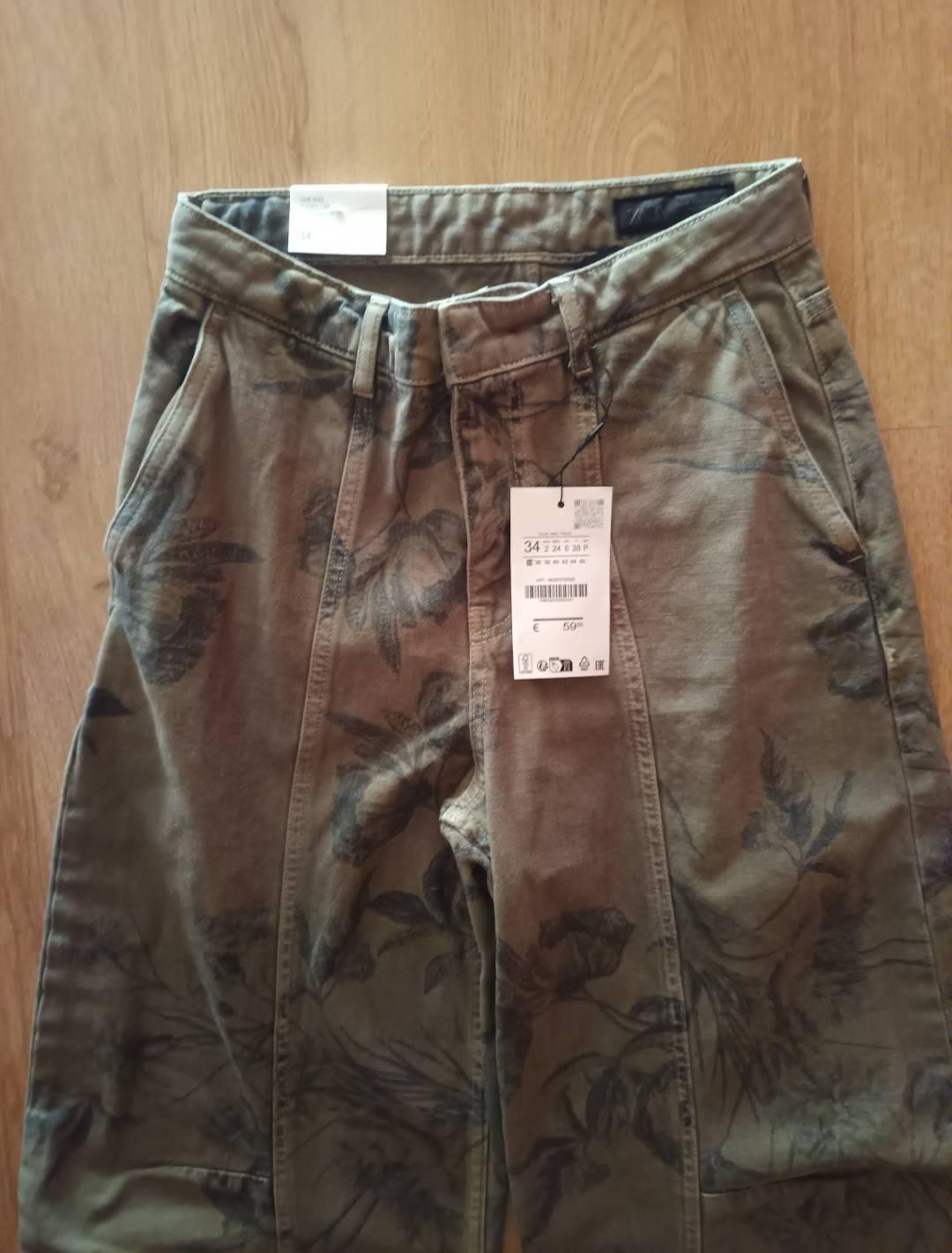 ZW COLLECTION LOW-RISE BARREL JEANS WITH FLORAL PRINT - Image 3