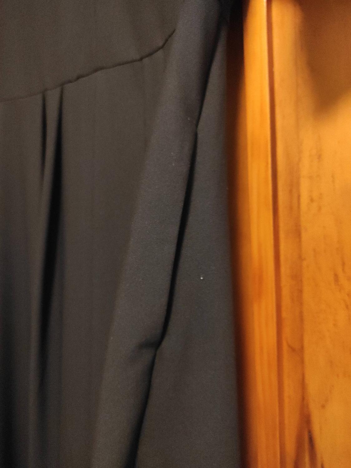 ZW COLLECTION V-NECK MIDI DRESS - Image 3