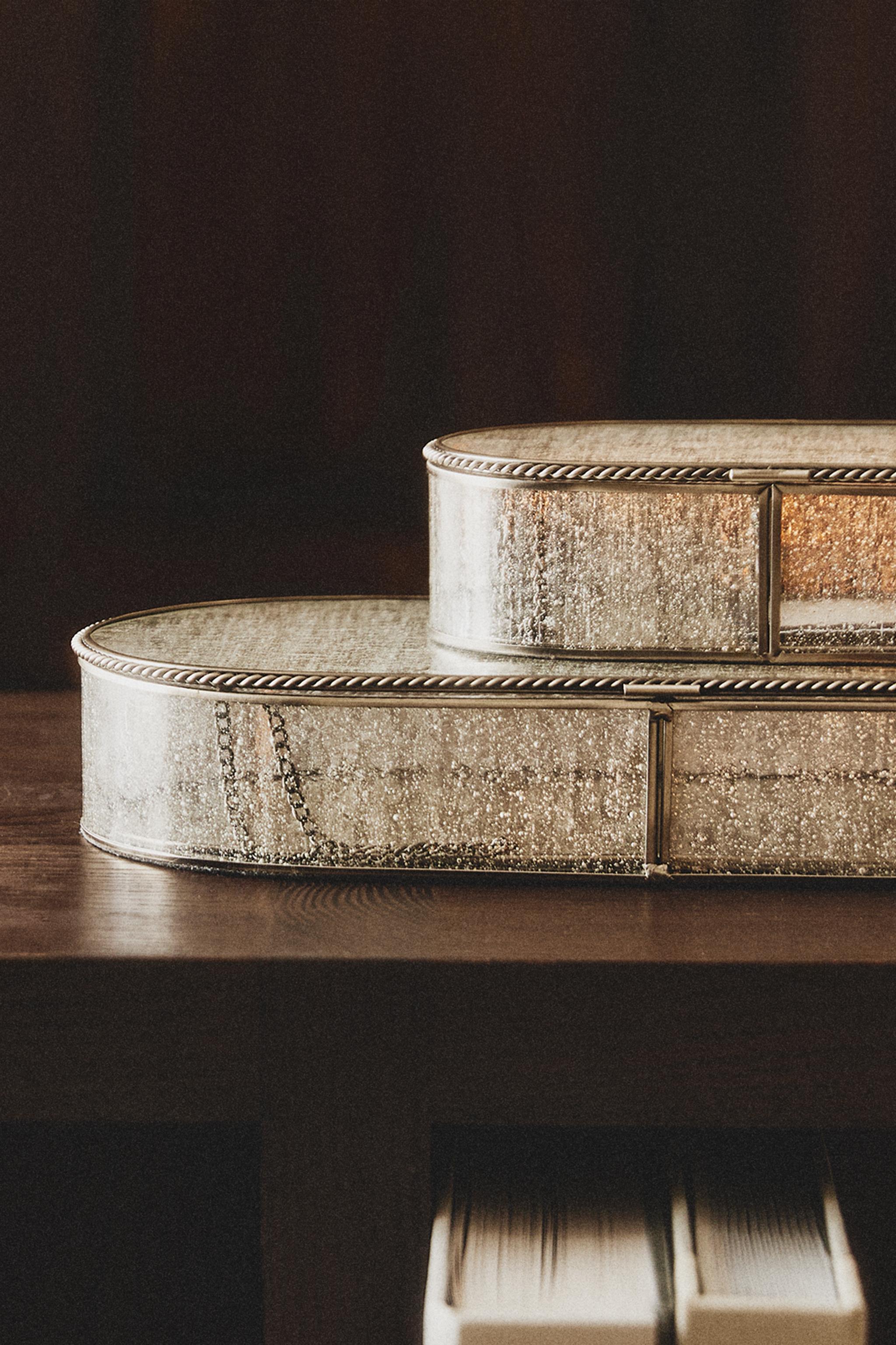 BOÎTE OVALE EN VERRE