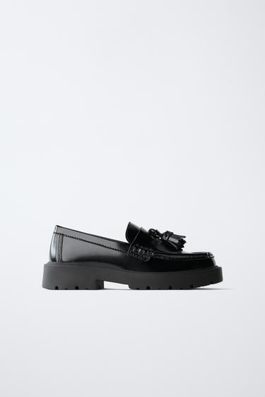 MOCASÍN BORLAS - Negro de Zara