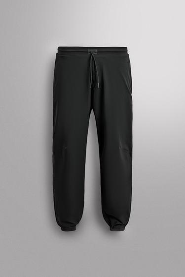 Zara TEHNIČKE PANTALONE ZA TRENING – Crna