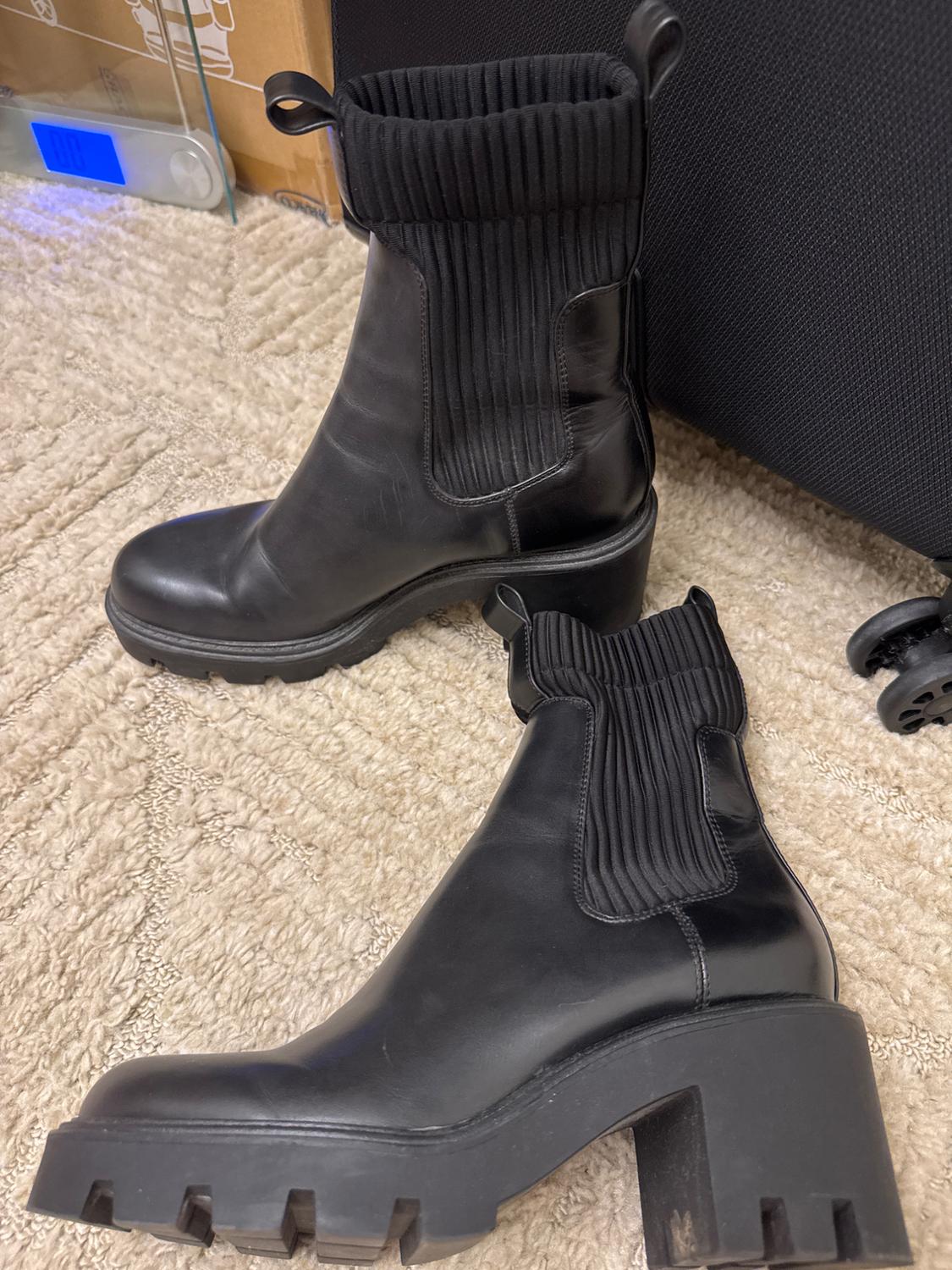 BLACK HEELED BOOTS - Image 2