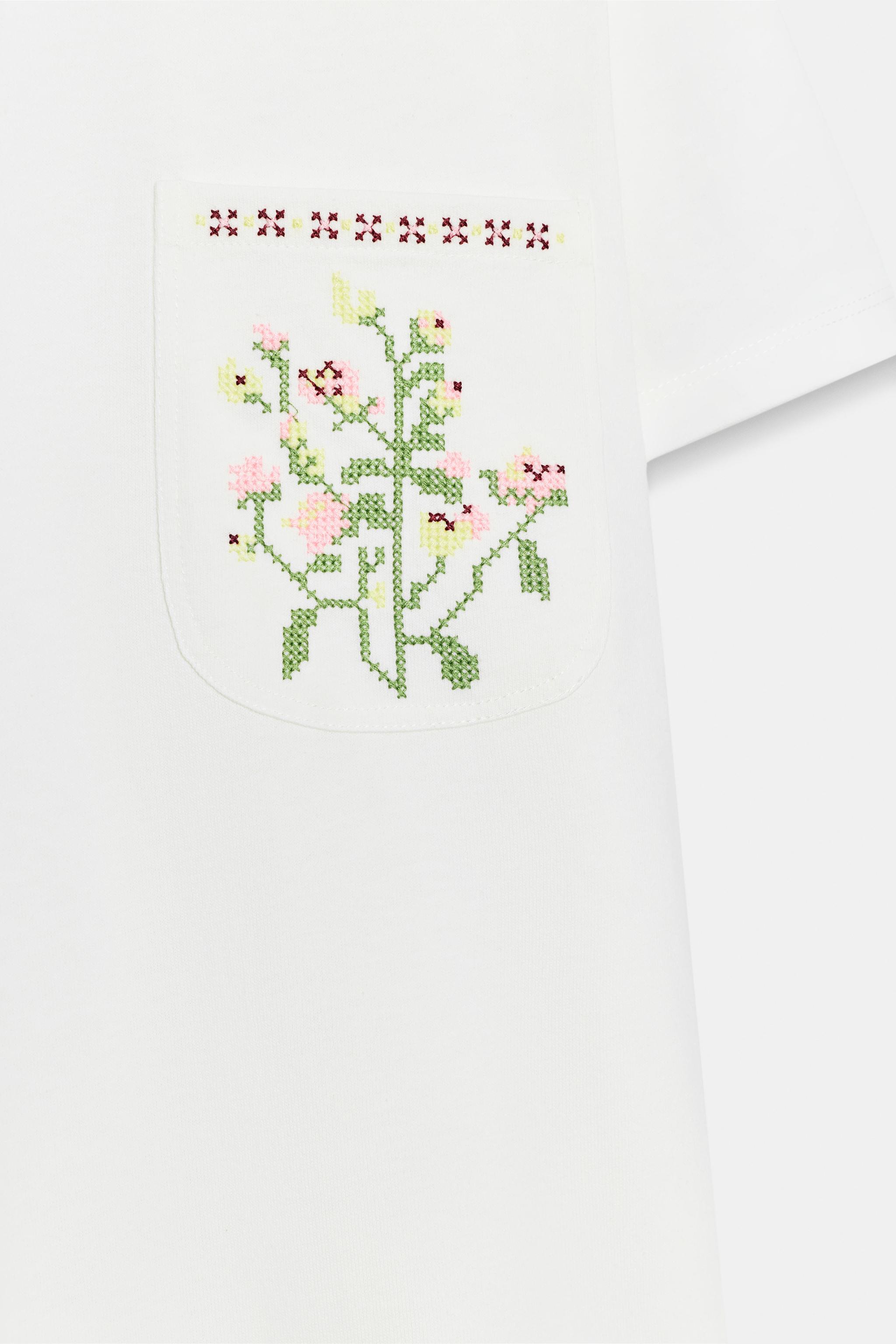 EMBROIDERED POCKET T-SHIRT