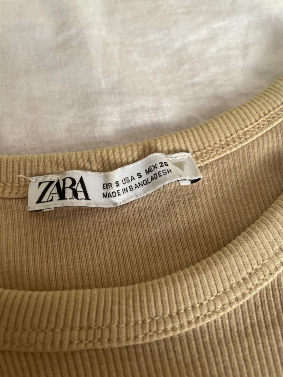 RIBBED T-SHIRT - Image 3