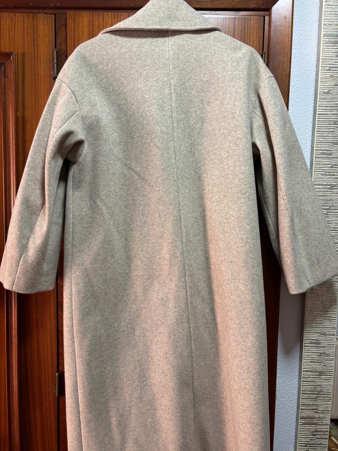 ABRIGO OVERSIZE BEIGE - Image 2