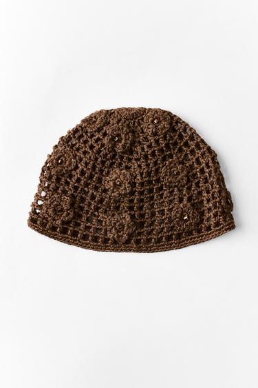 BONNET CALOT CROCHET FLEURS FANTAISIE - Marron foncé de Zara