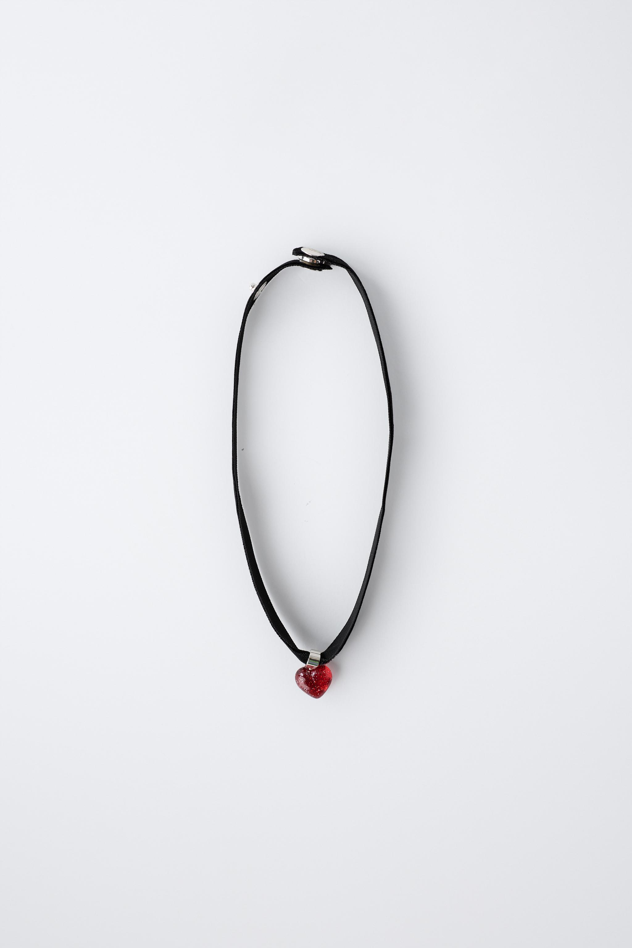 フロッキーチョーカーOP♡ FLOCK HEART チョーカー - ブラック | ZARA Japan / 日本