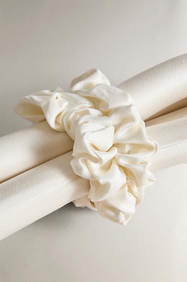 BIGOUDI EN SOIE DE MÛRIER POUR CHEVEUX - Ivoire de Zara - Image 2