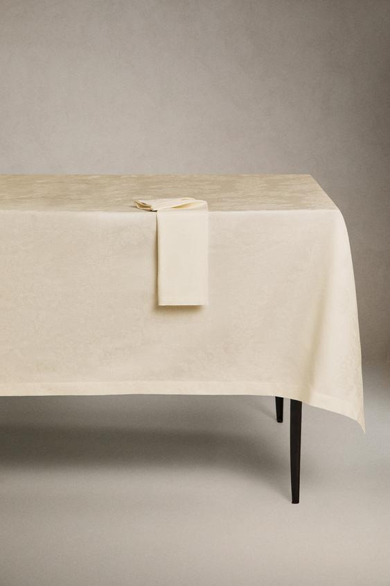 JACQUARD TABLECLOTH WITH ROSES - Cava by Zara - Image 0