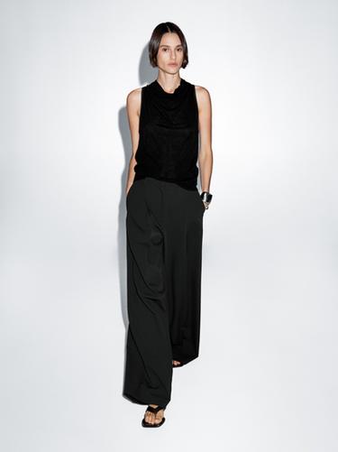 Top sin mangas cuello drapeado - Negro de Zara - Imagen 0