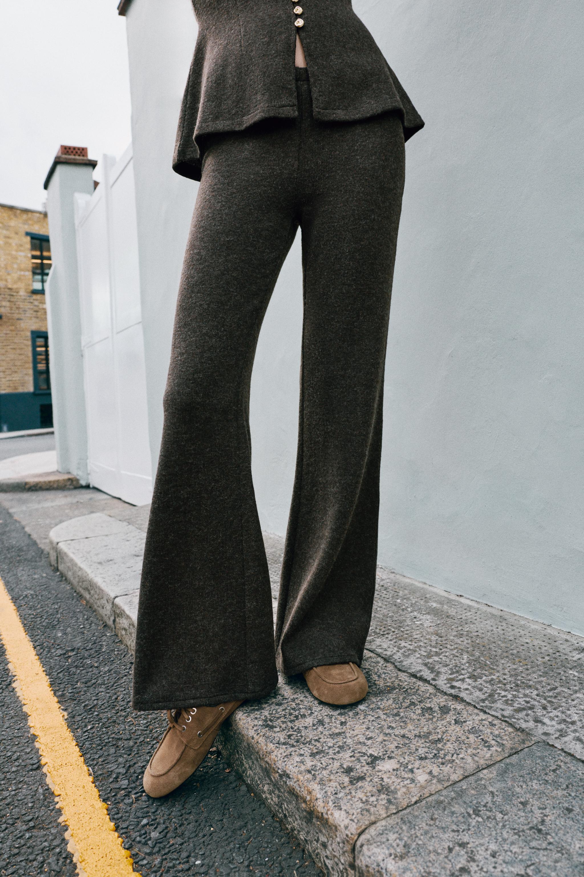 FLARE PANTS