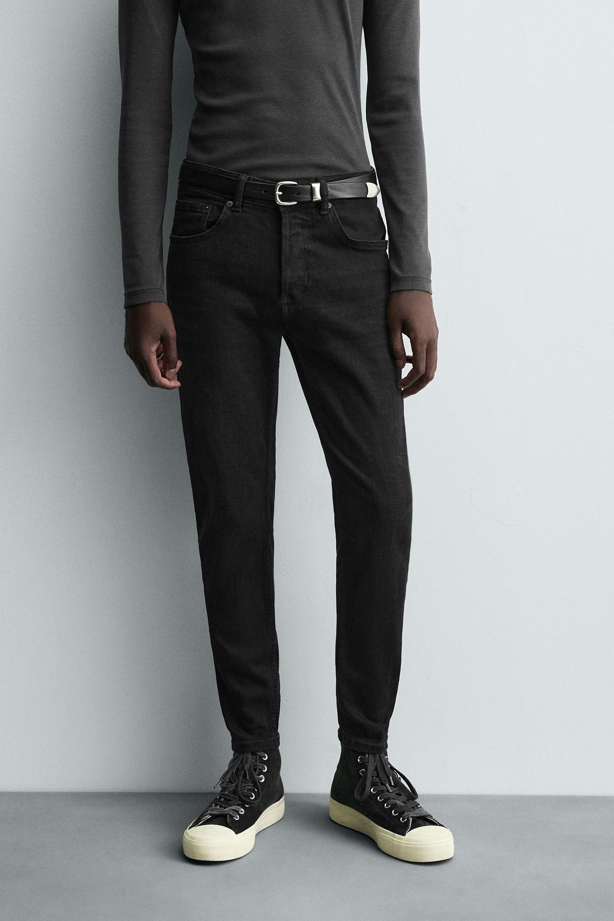 SKINNY CROPPED FIT JEANS — Black (alternate view)