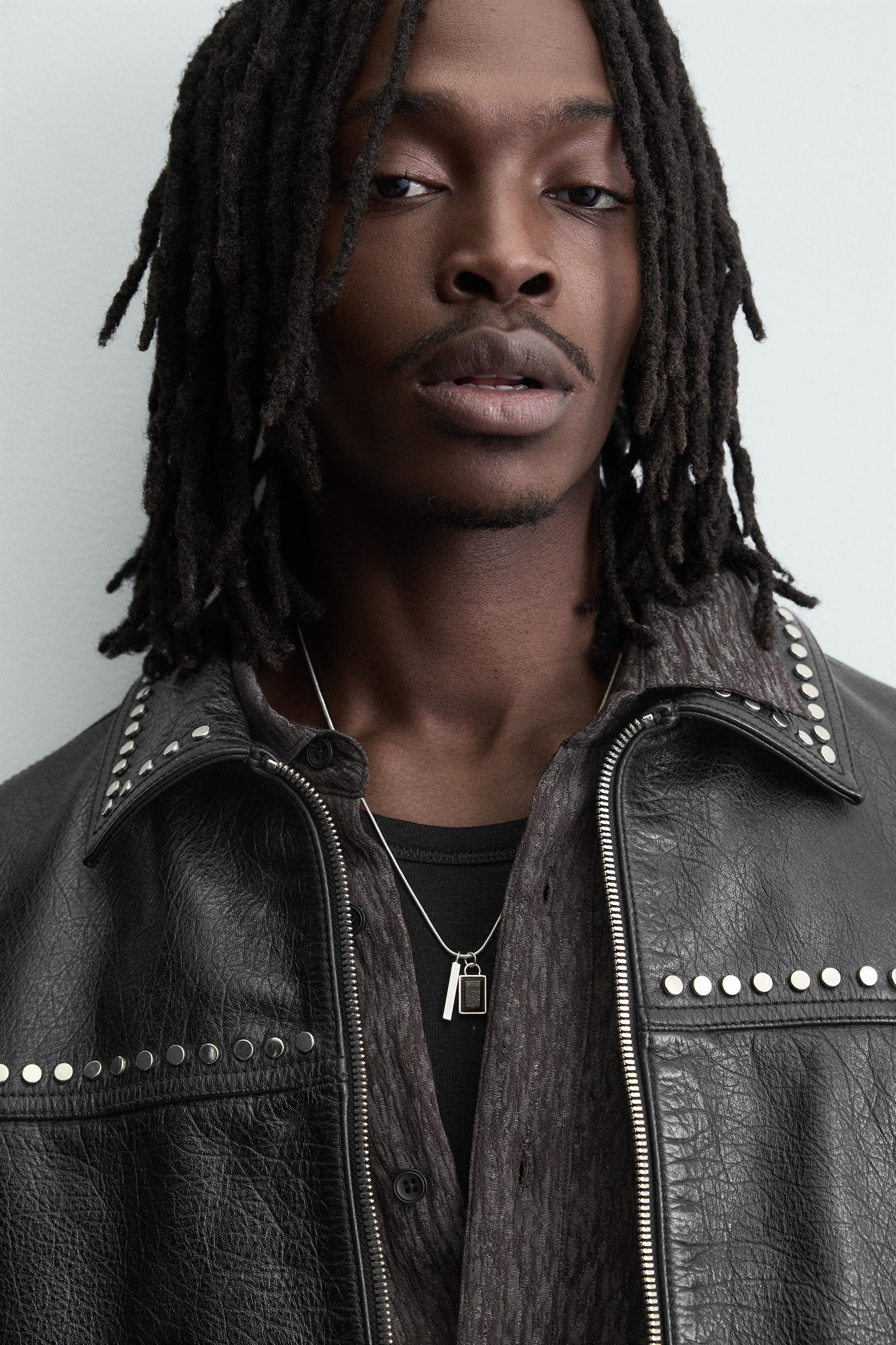 スタッズ付きレザー リラックスフィットジャケット - ブラック | ZARA